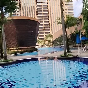 Suites At Times Square Kl 公寓